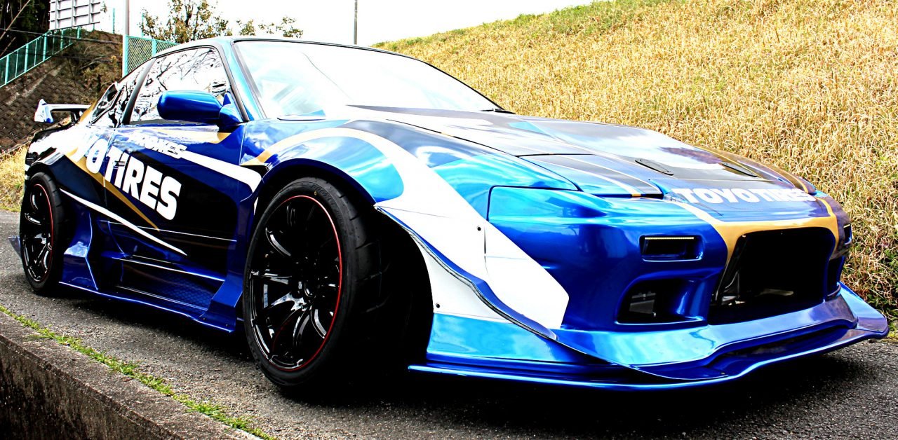 180SX「ロシア号」（青×金のラッピング）