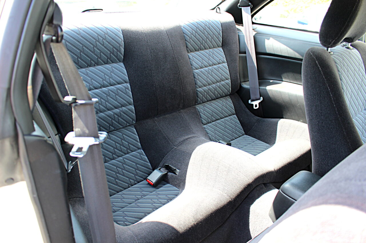 s14_white2_7